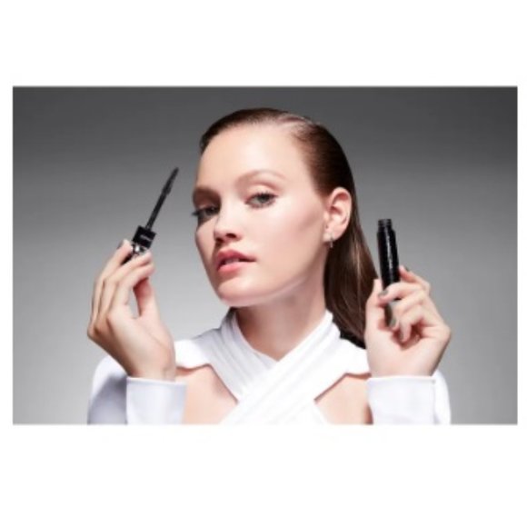 Mac Cosmetics Stack Mascara in Black, Buildable, Volume, Length, NEW - Mini 2ml - Picture 10 of 14